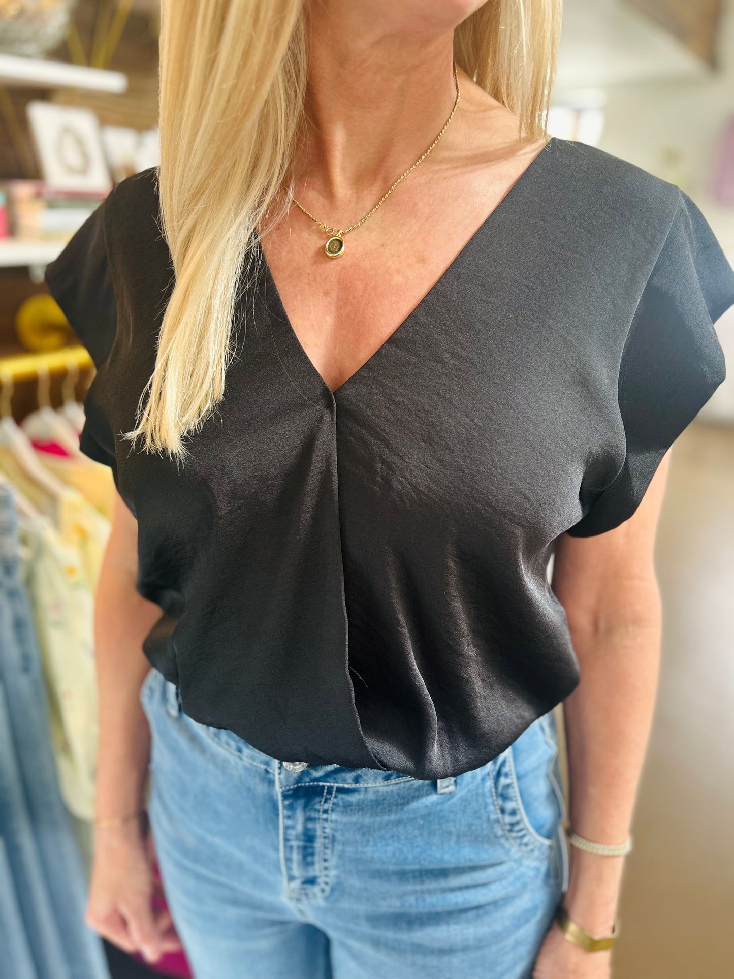 Bubble Black Top