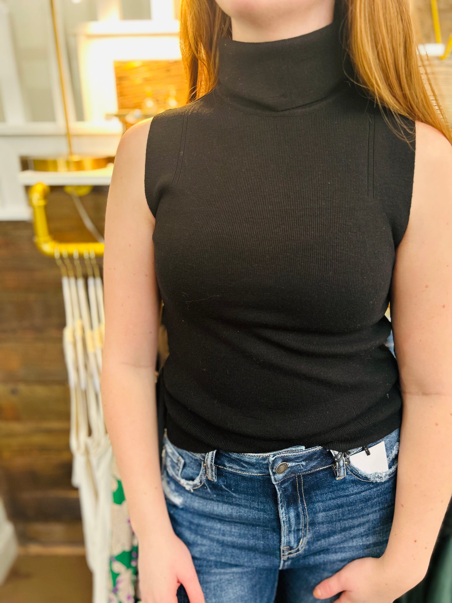 Sleeveless Turtle Neck