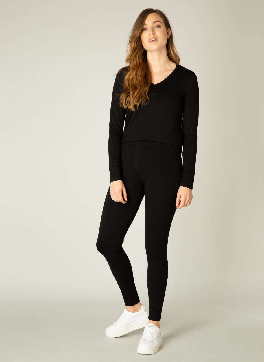 Omika Leggings by YEST