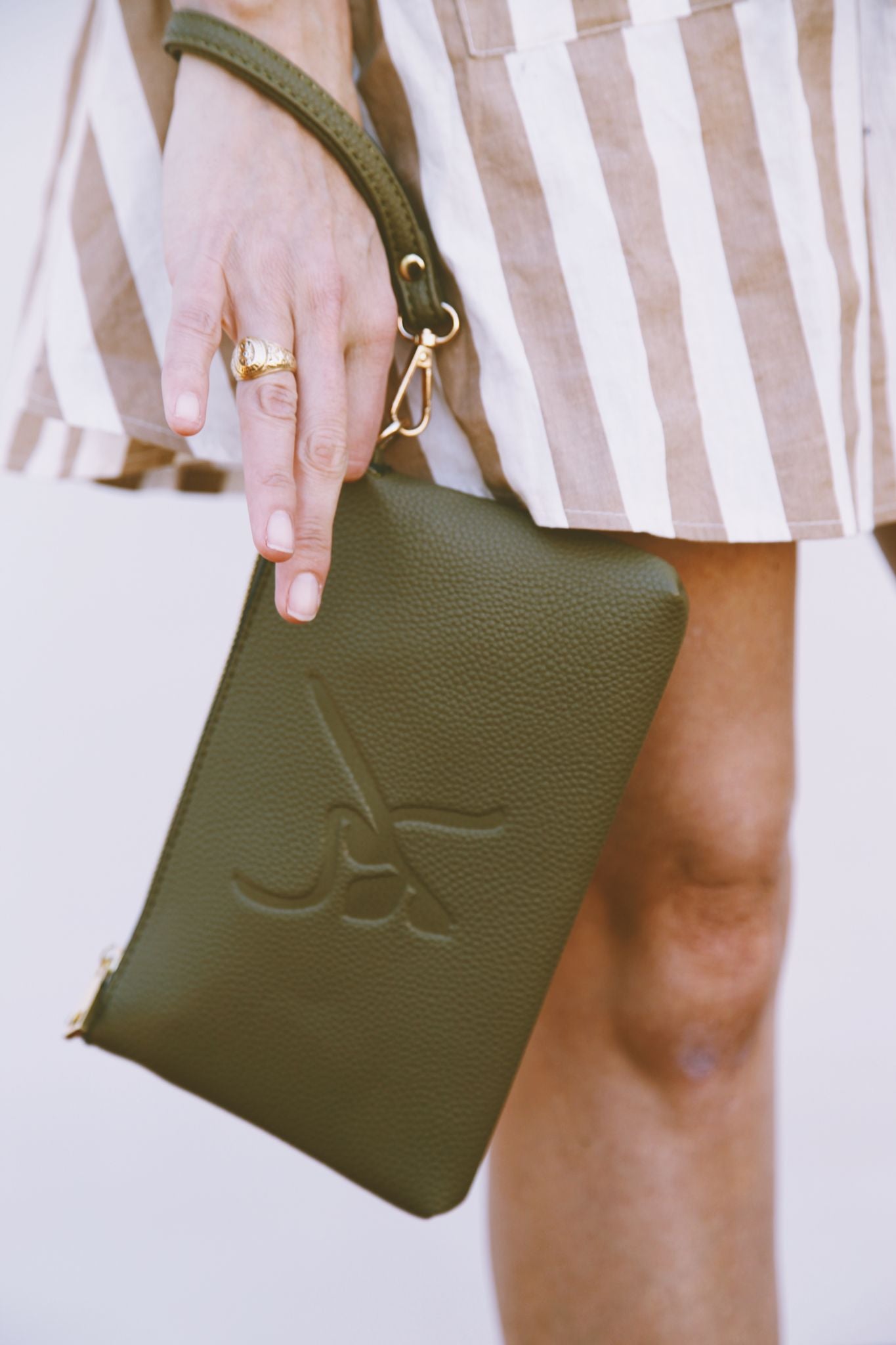 Klutch Wanderlust Clutch - 5 Colors
