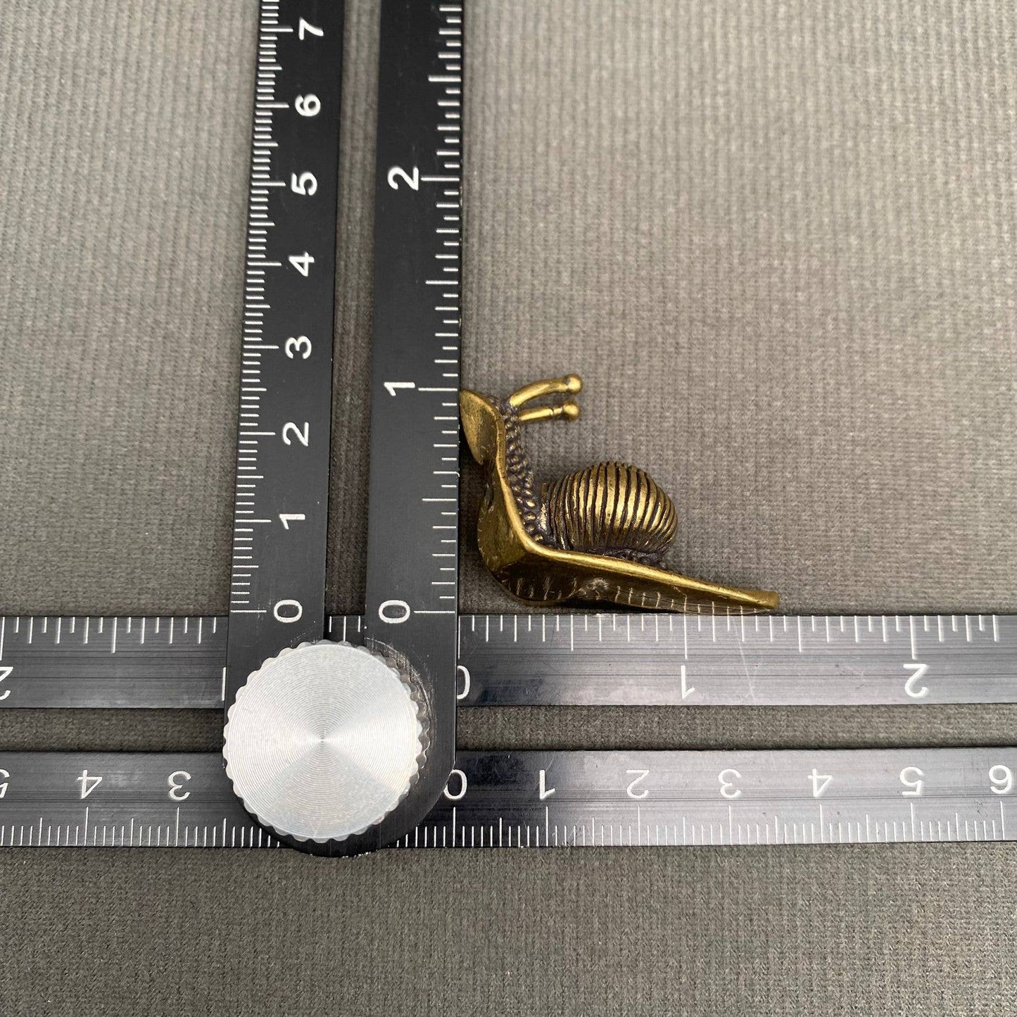 Mio Queena - Brass Snail Crafts Decoration Desktop Ornaments