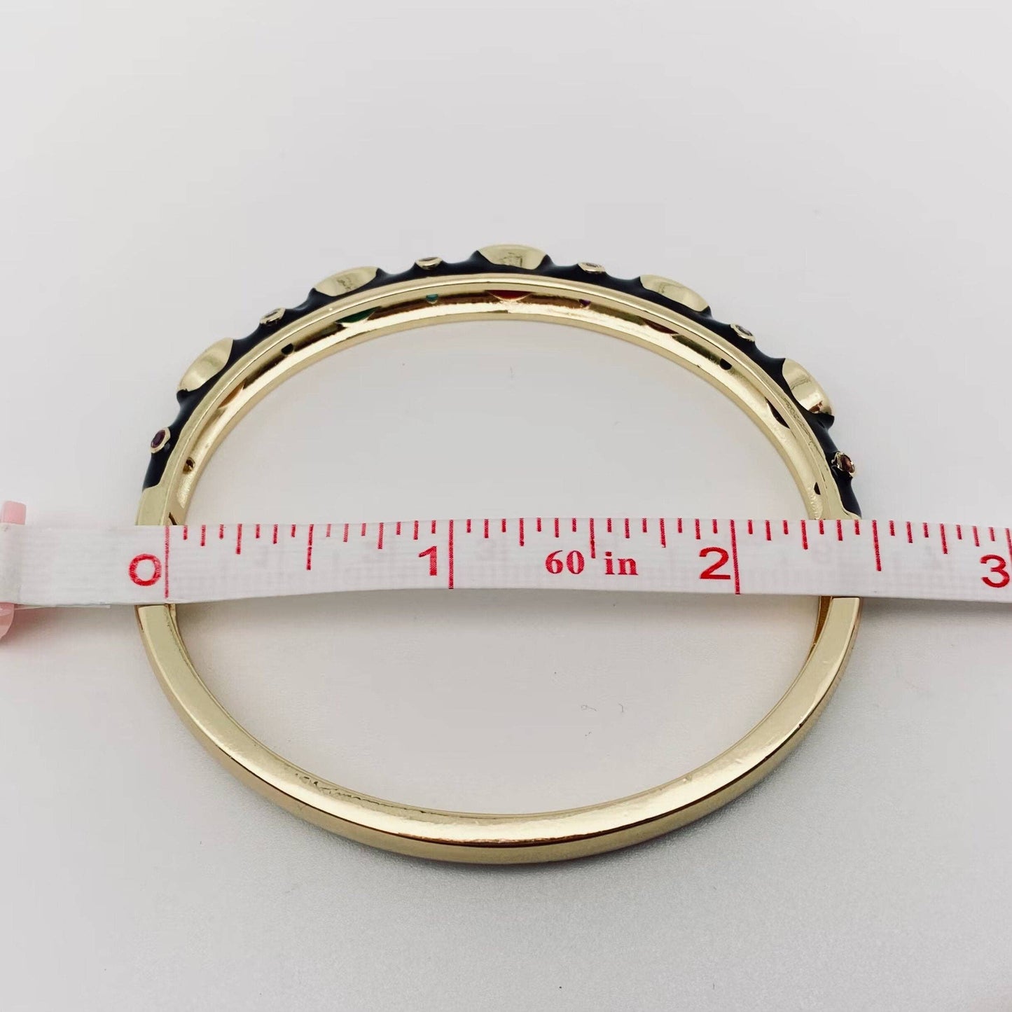 Mio Queena - Inlaid Cubic Zirconia Gold Plated 8MM Enamel Bangle