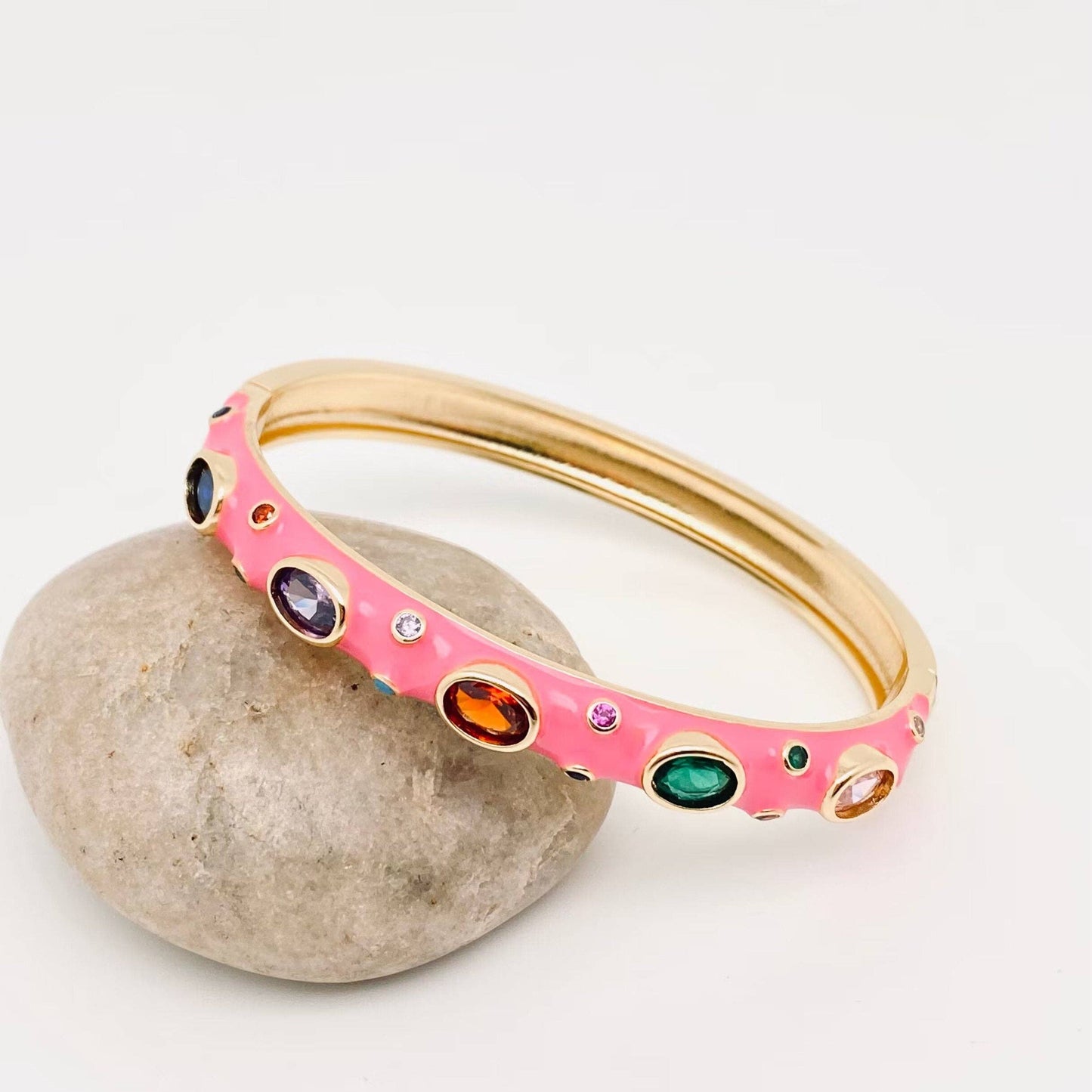 Mio Queena - Inlaid Cubic Zirconia Gold Plated 8MM Enamel Bangle