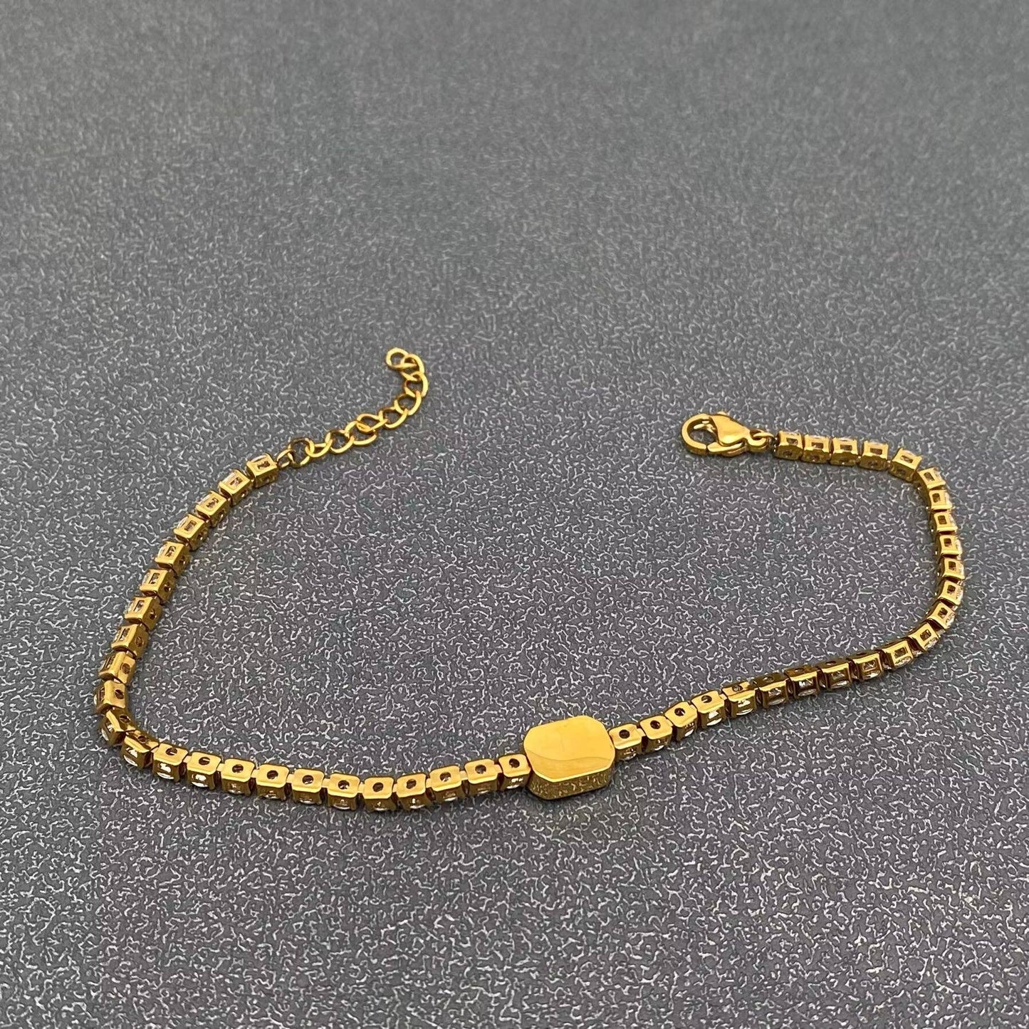 Mio Queena - Full Zircon 3mm 18K Gold Plated Stainless Steel Bracelet-FGS