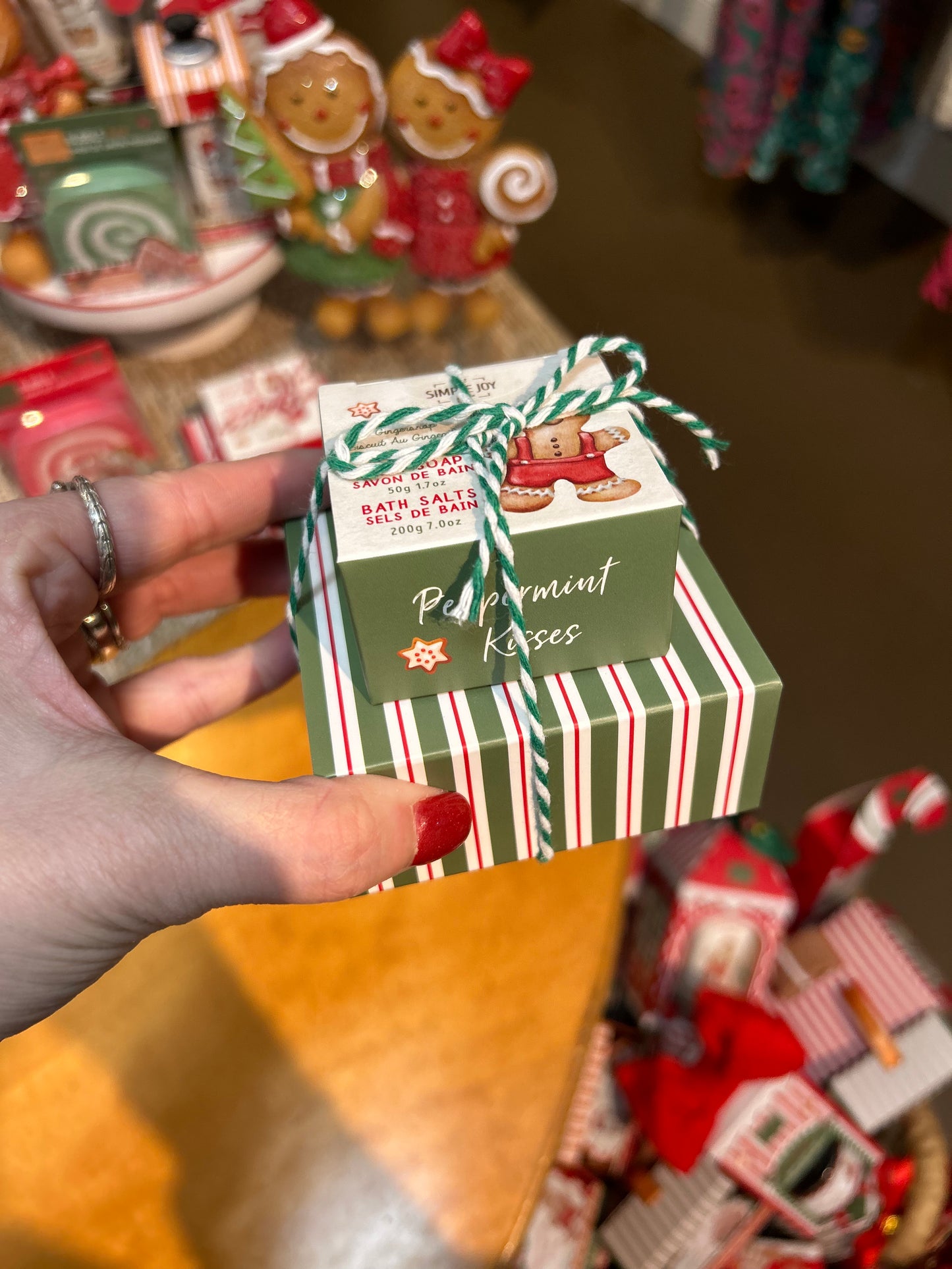 Holiday Soap Bar & Bath Salt Set