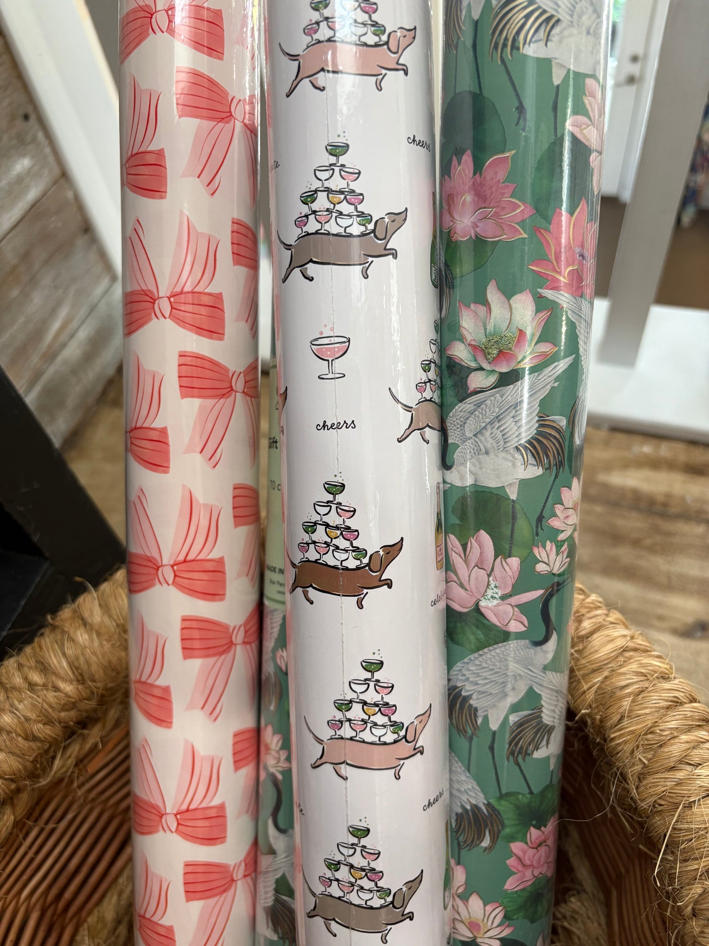 Pretty In Pink Bow Gift Wrap