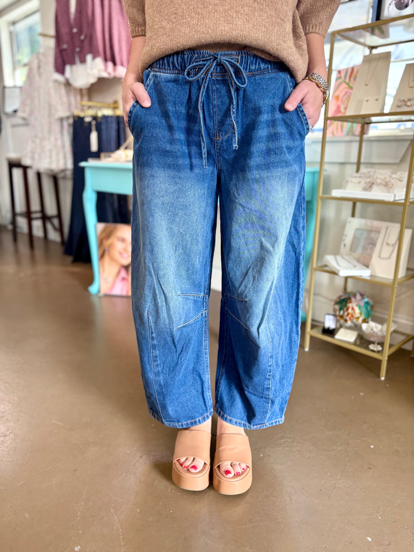 Drawstring Barrel Relax Fit Pant