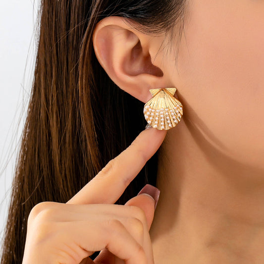 Scallop Pearl Shell Earrings