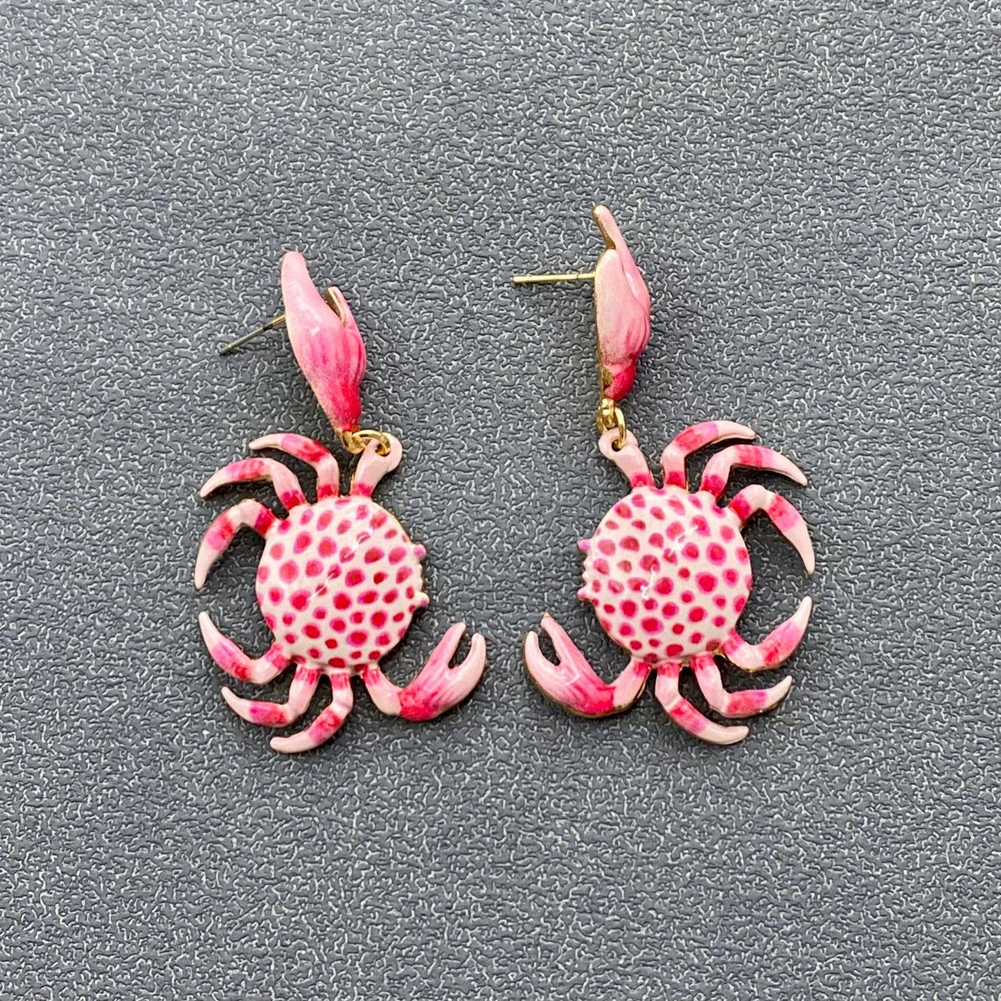 Mio Queena - Pink Enamel Crab Charm Post Earrings