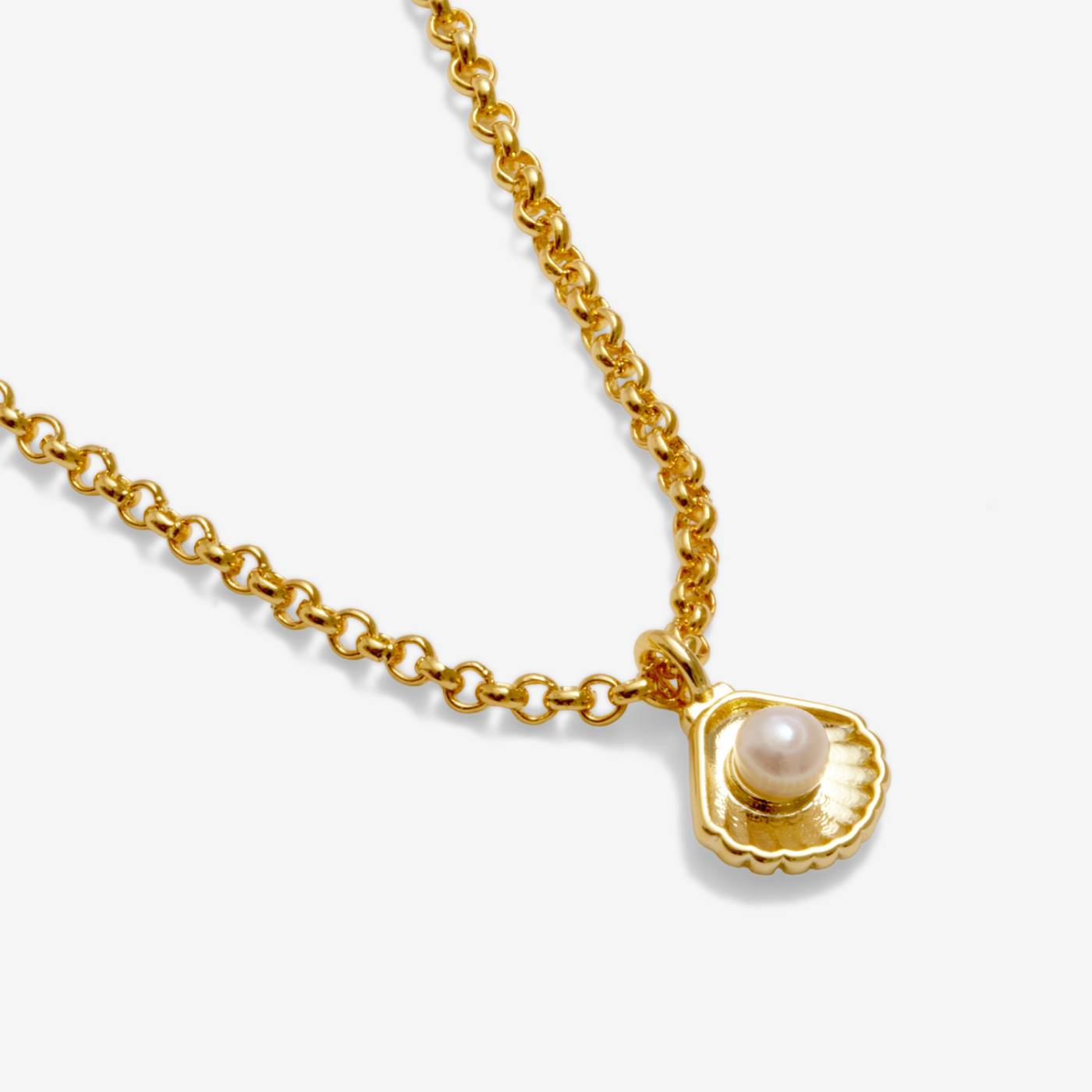 Loved by You | Pearl Shell Necklace