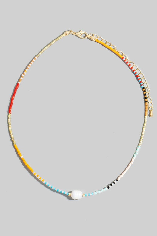 The Looks by Fame Accessories - Dainty Seed Beaded Pearl Charm Necklace