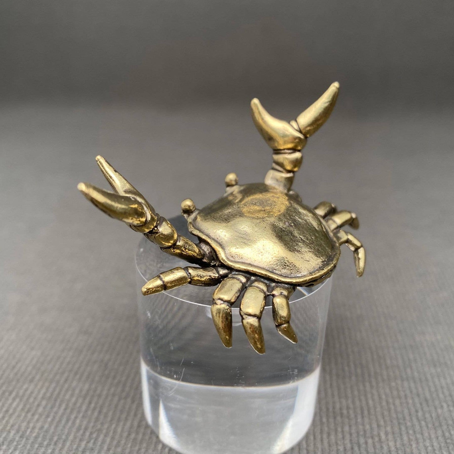 Mio Queena - The Crab Opens Its Claws Brass Crafts Desktop Ornaments