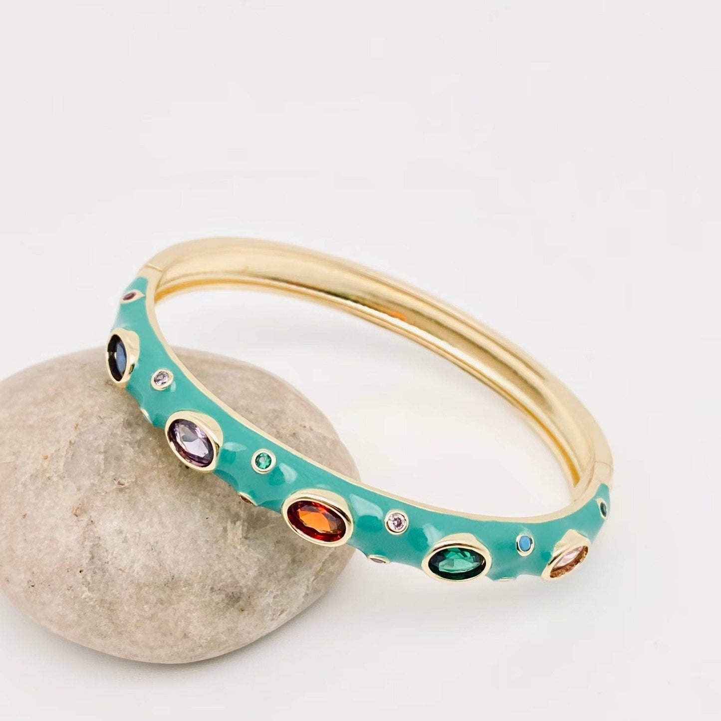 Mio Queena - Inlaid Cubic Zirconia Gold Plated 8MM Enamel Bangle