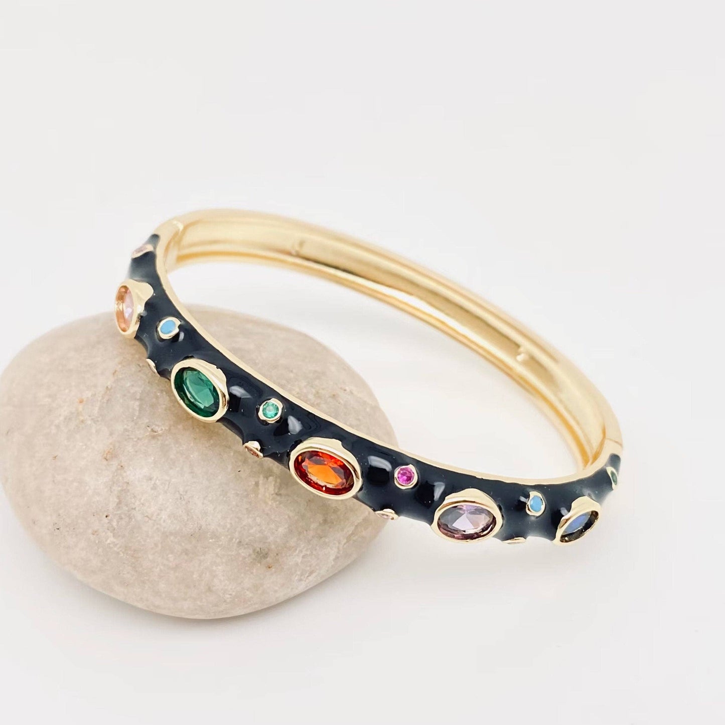 Mio Queena - Inlaid Cubic Zirconia Gold Plated 8MM Enamel Bangle