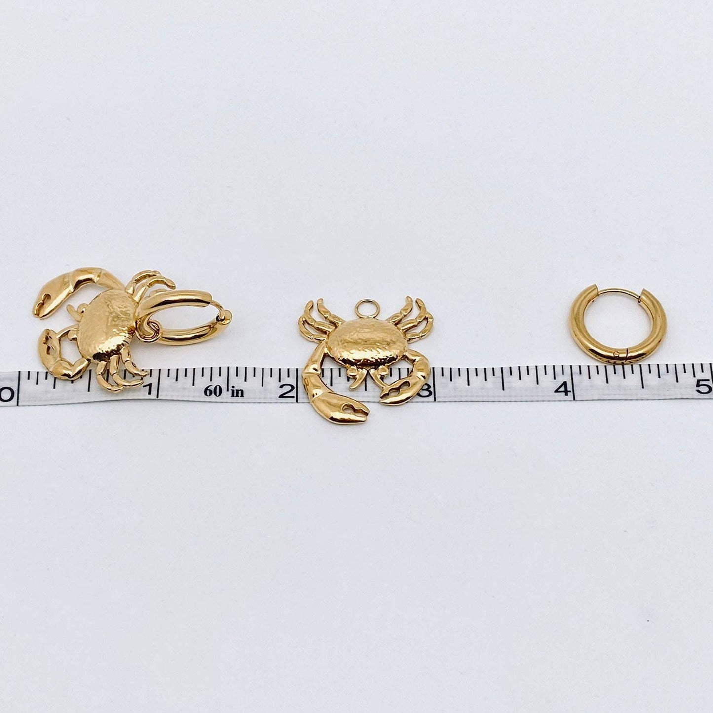 Mio Queena - Crab 18k Gold Plated Stainless Steel Huggie Earrings - FGS