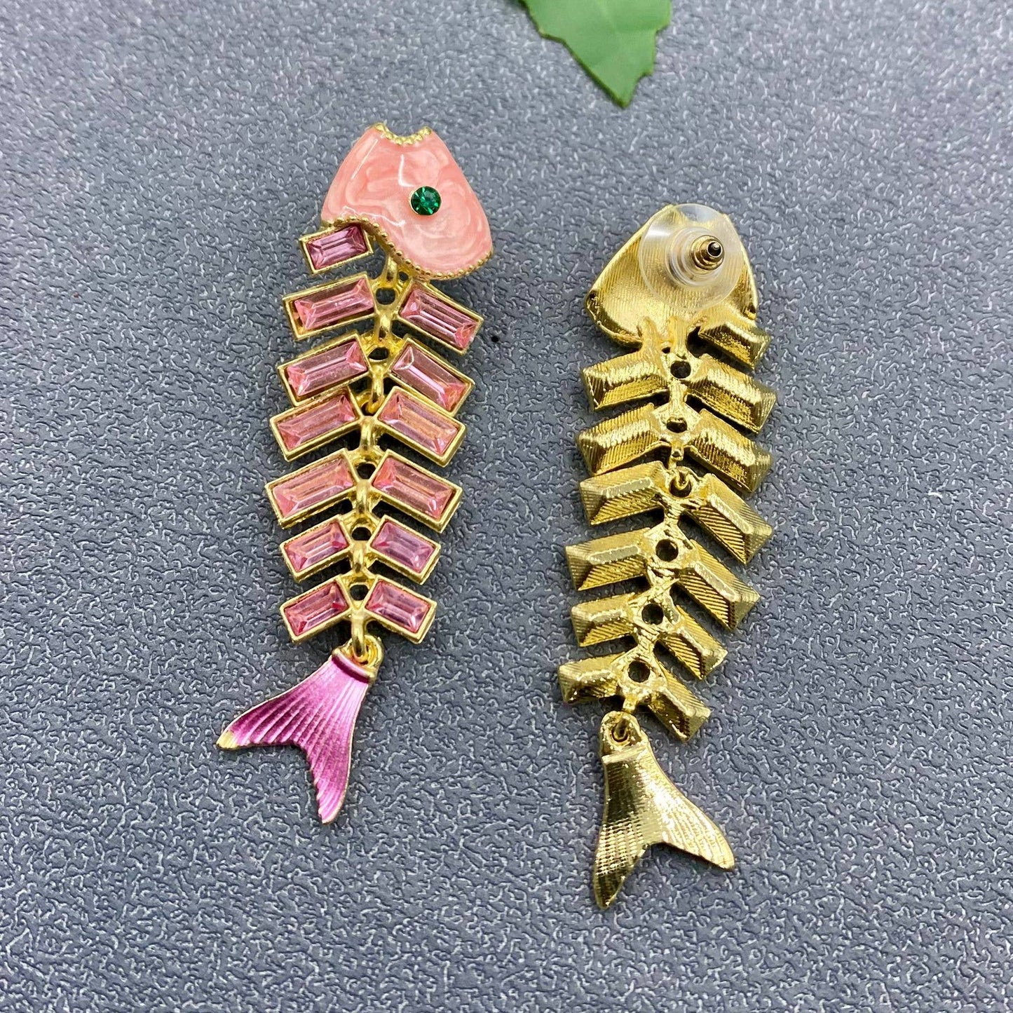 Mio Queena - Pink Rhinestone Enamel Fishbone Post Earrings