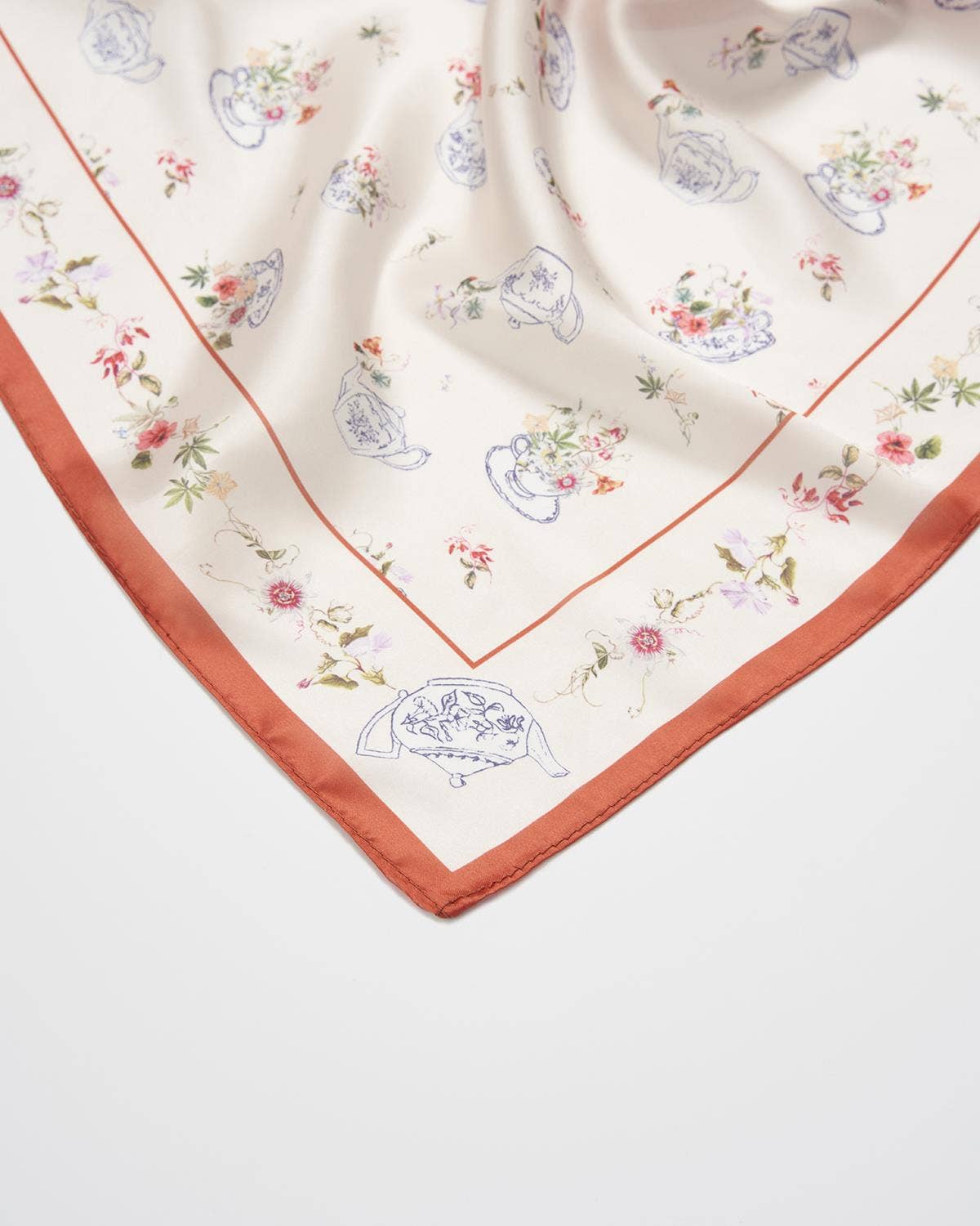 Fable England - FABLE Cream High Teacups Silky Scarf